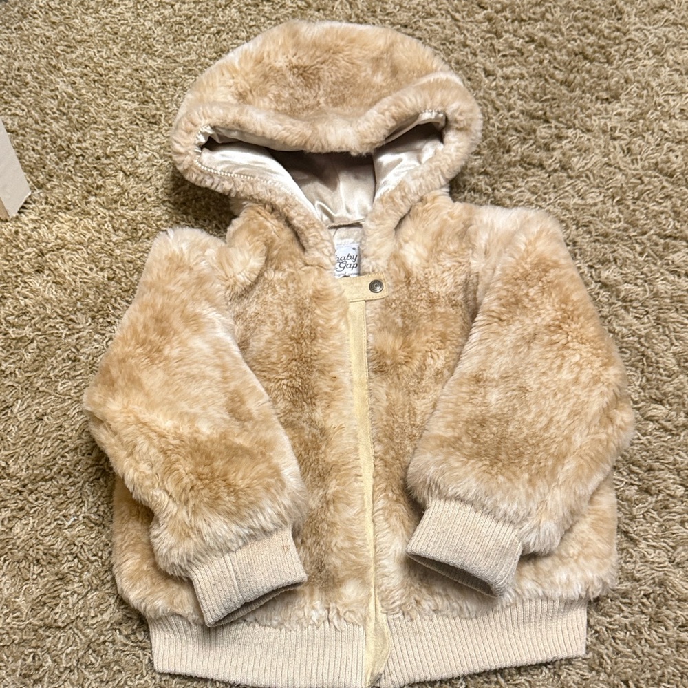 GAP Toddler Faux Fur Jacket in Gold and Tan